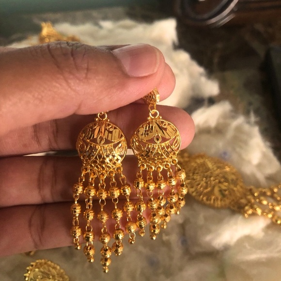 COPY - NWT 4 pc Indian necklace jewelry set - Picture 2 of 3